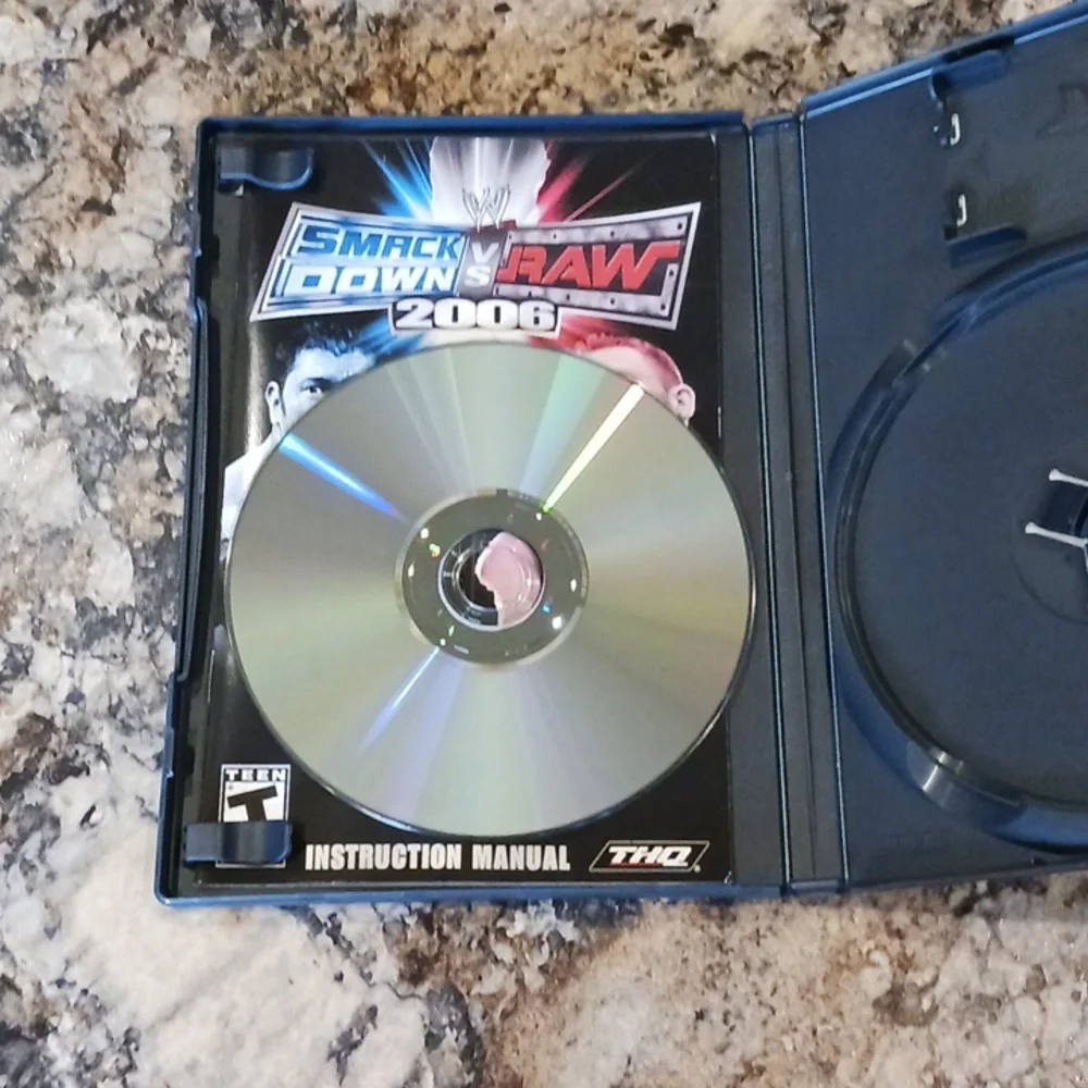 PlayStation 2 Smack Down Vs Raw 2006 - Picture 4 of 6